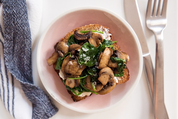 Ezekiel Toast: Mushrooms and Spinach